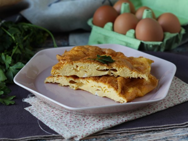 Frittata in friggitrice ad aria, una ricetta leggera senza sporcare nulla in cucina!