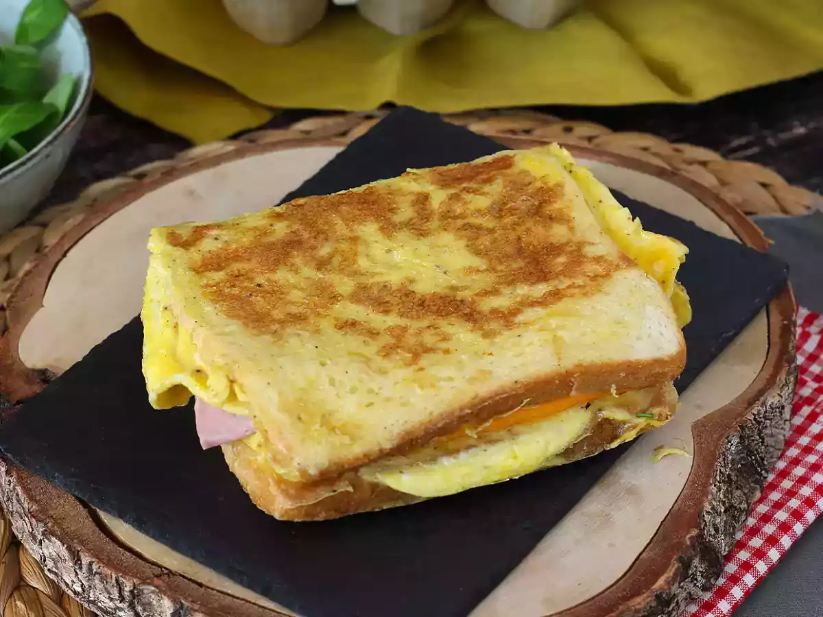 Frittata Sandwich (Egg sandwich hack) - foto 2