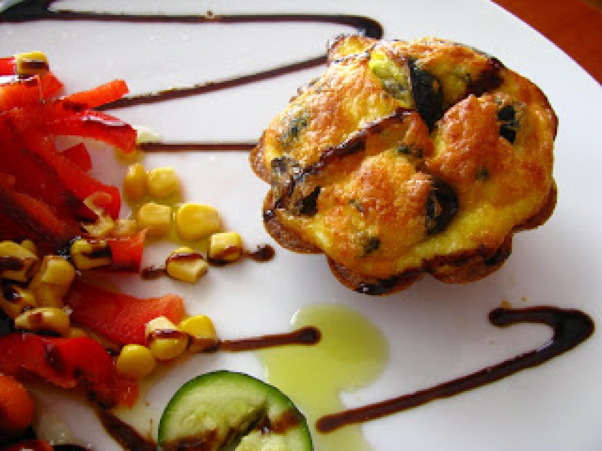 Frittatine con broccoli, zucchine, mais e olive taggiasche