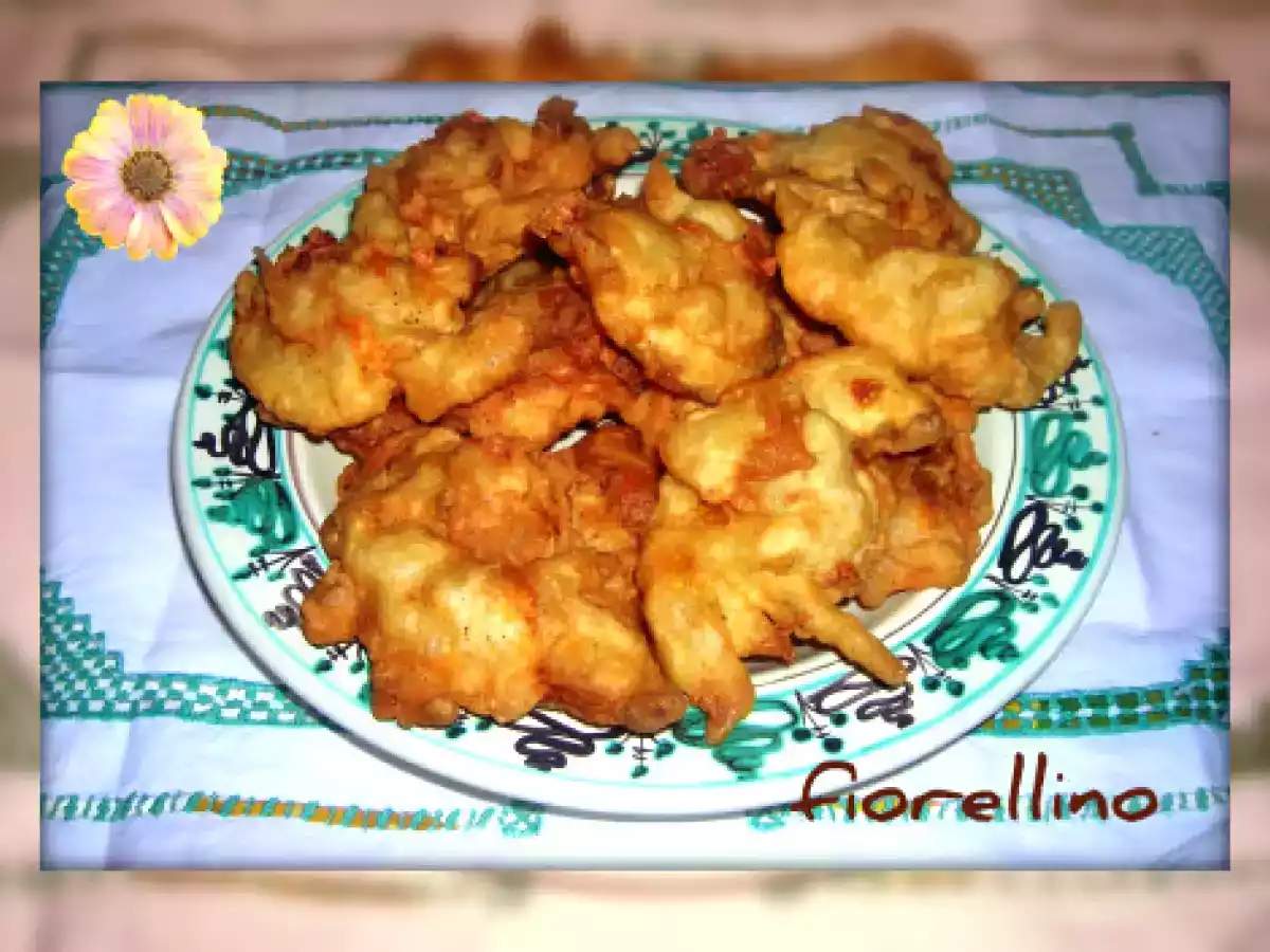 Frittelle di fiori di zucca, scamorza ed alici
