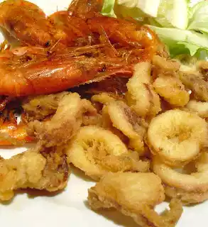 Frittura di gamberi e calamari e per i gourmet è lutto!