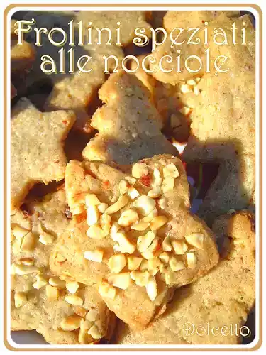 Frollini speziati alle nocciole