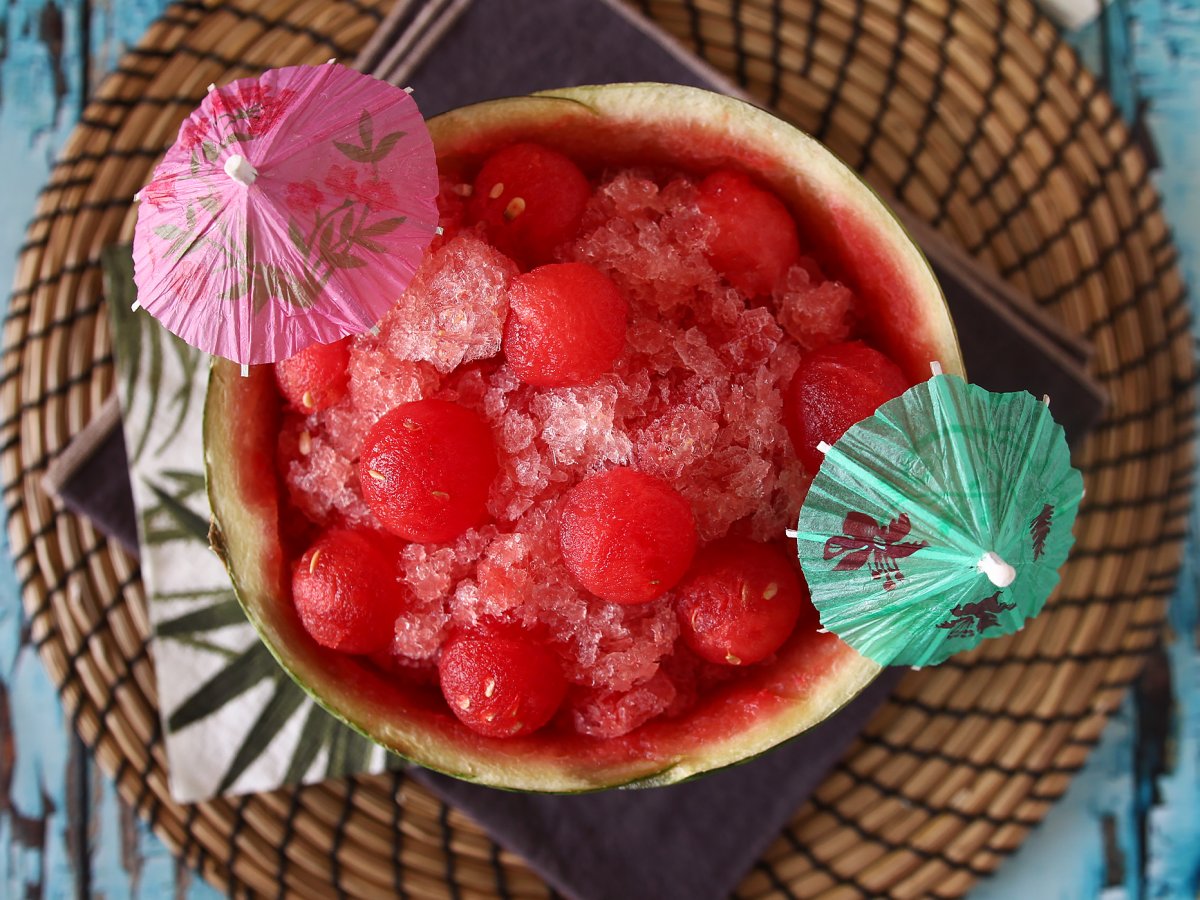 Frosé all'anguria, il drink fresco e leggermente alcolico da preparare a casa - foto 3