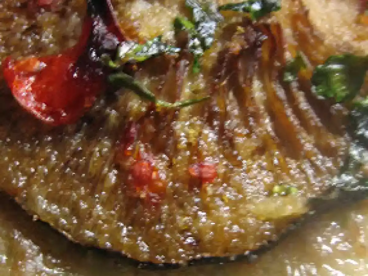 FUNGHI CARDONCELLI SU PATATE SFOGLIATE