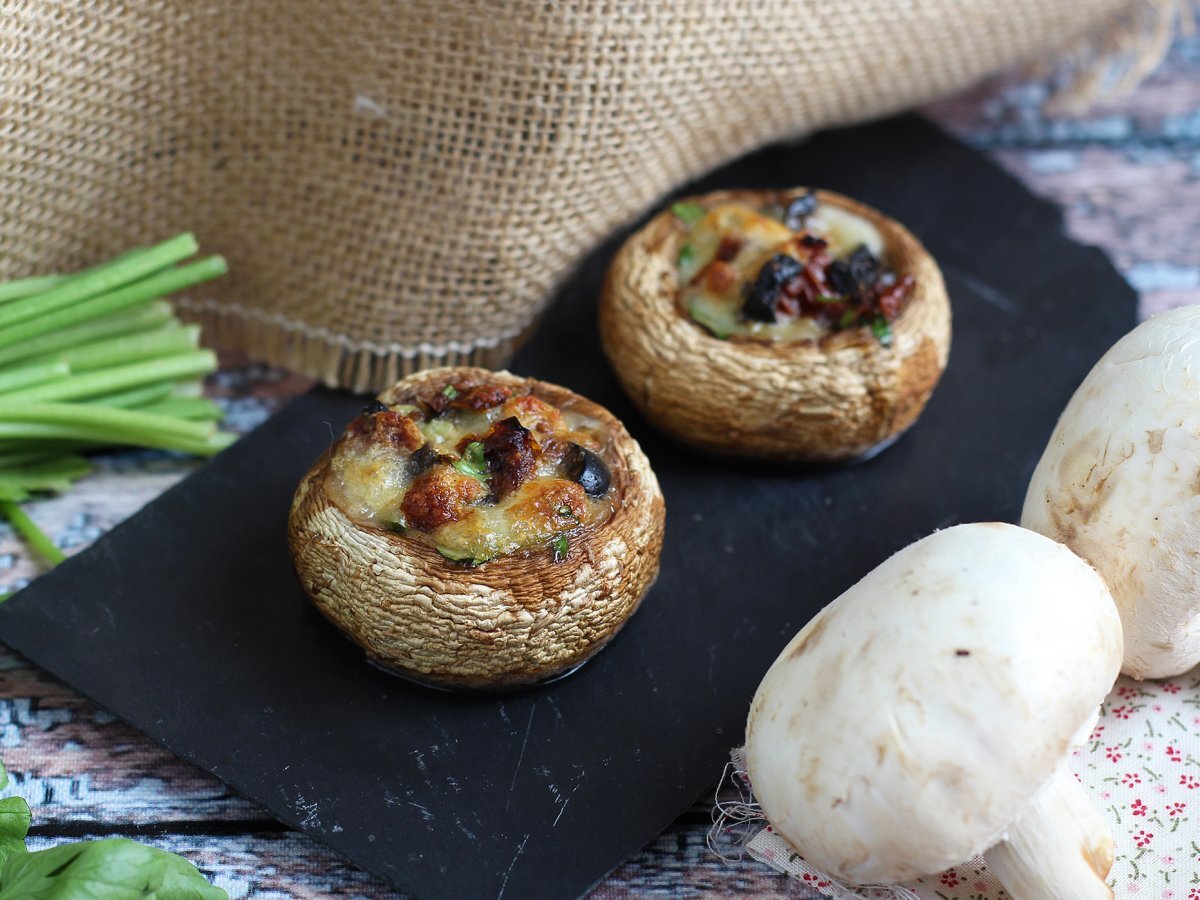 Funghi champignon ripieni, un'ottima idea per l'aperitivo! - foto 4