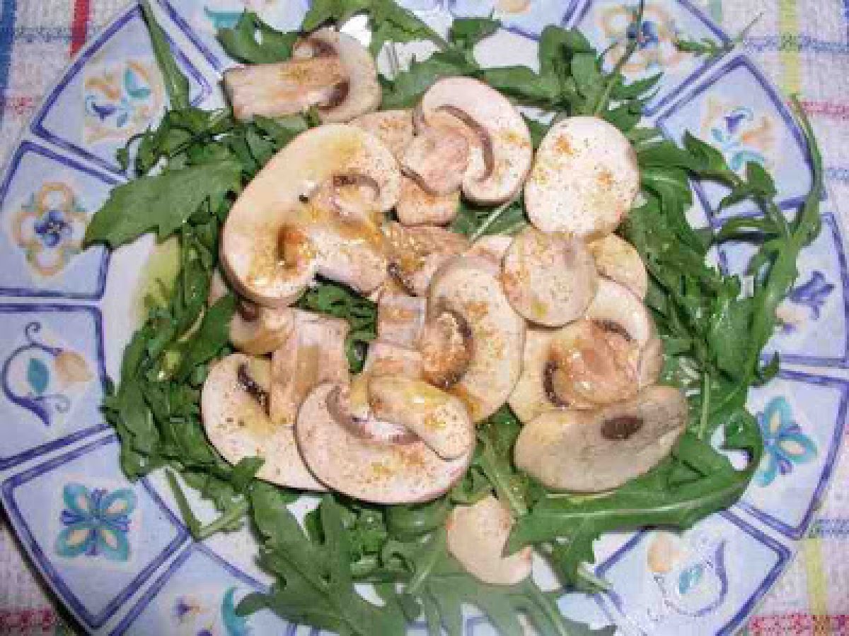 Funghi rucola e bottarga
