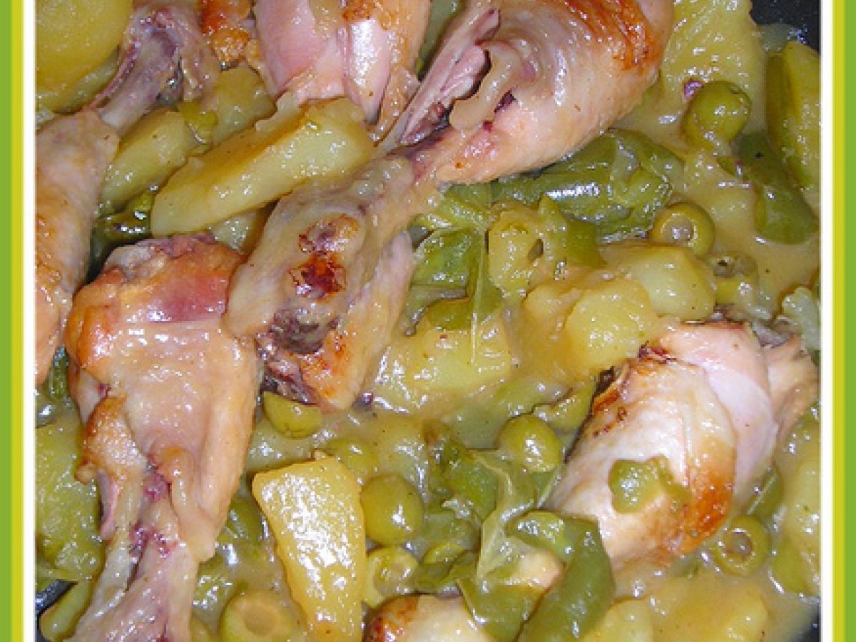 FUSI DI POLLO CON PEPERONI E OLIVE