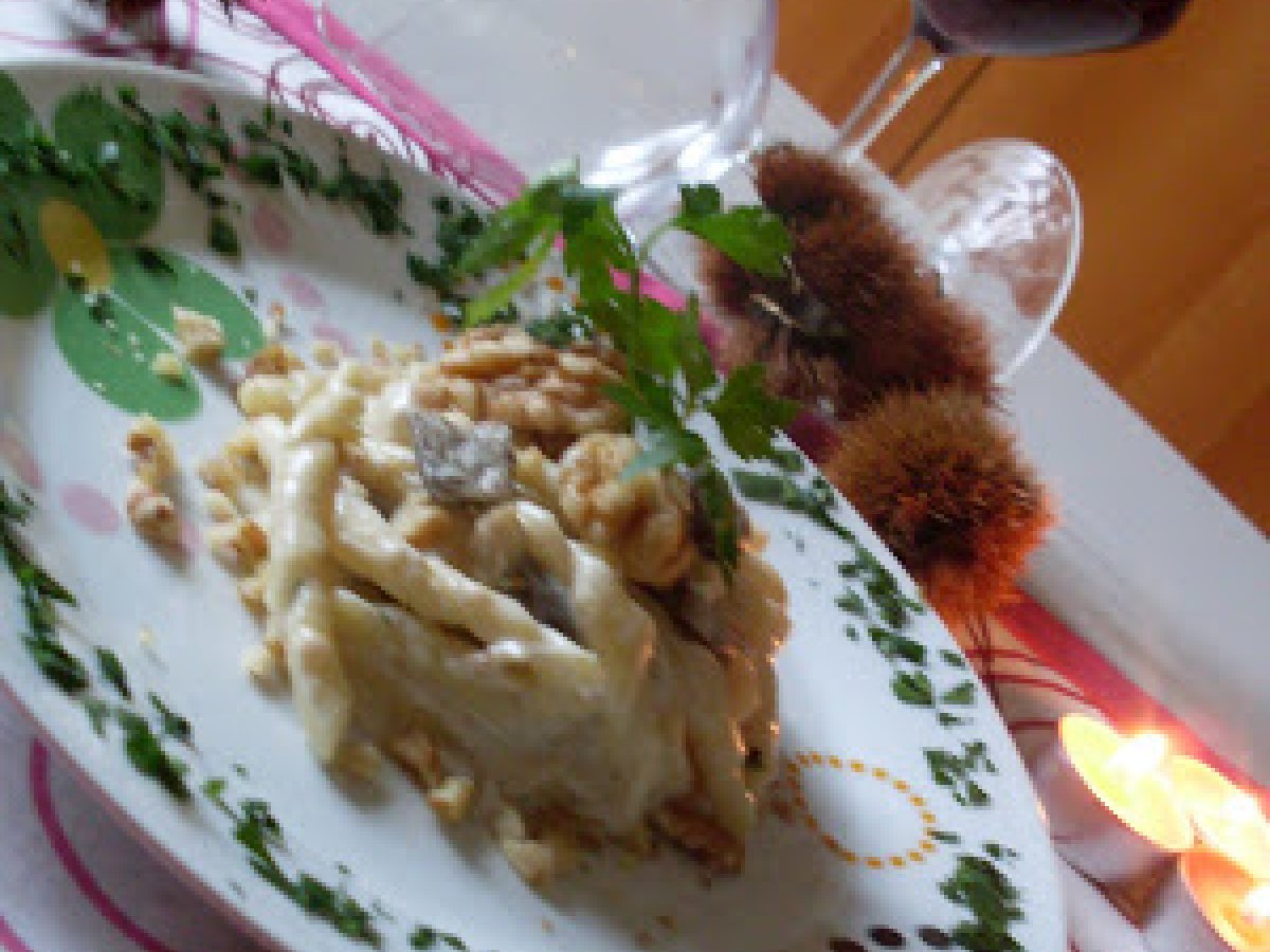 Fusilli ai Funghi con Taleggio e Noci... - foto 2