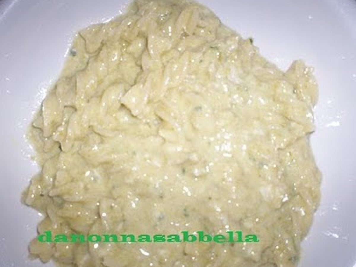 FUSILLI CON CREMA DI FAGIOLINI E STRACCHINO - foto 3