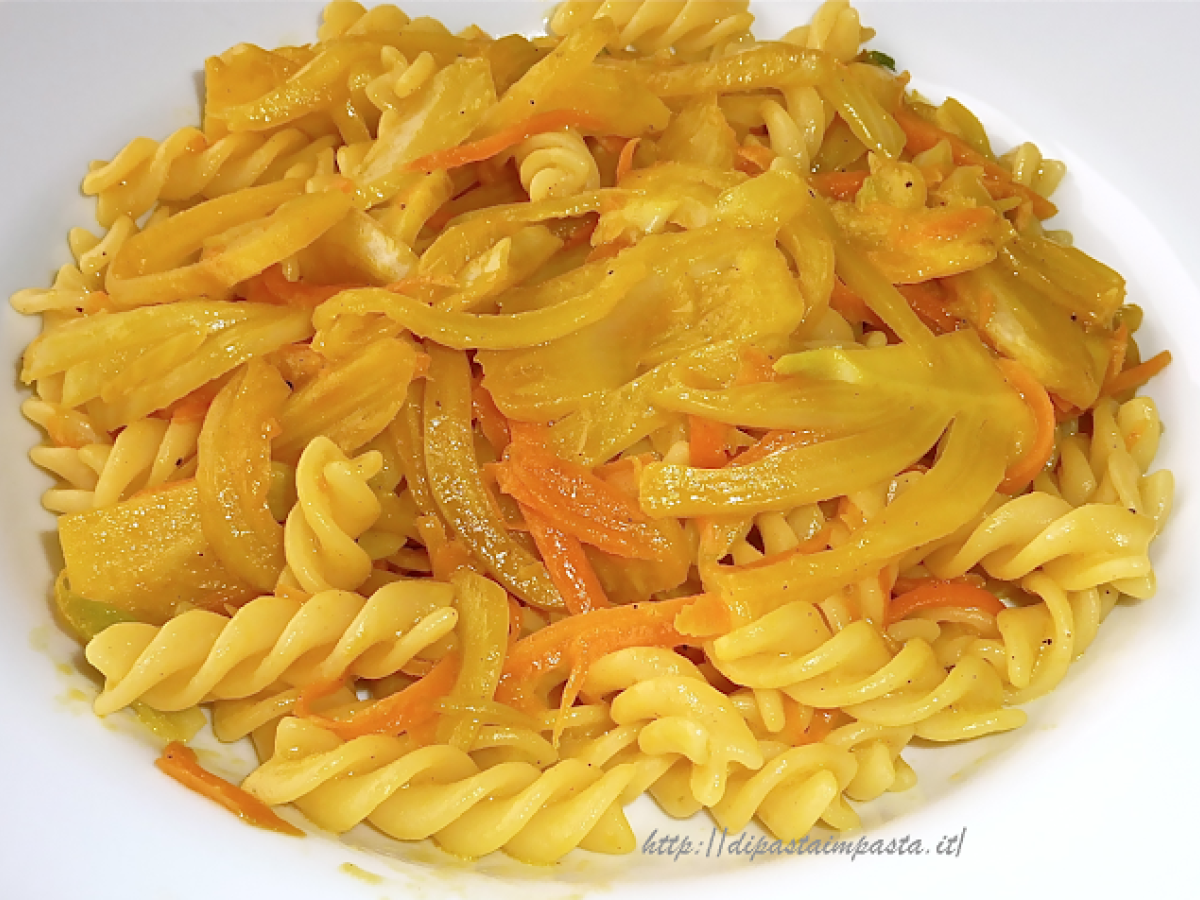 Fusilli con finocchi e carote allo zafferano e paprika - foto 2