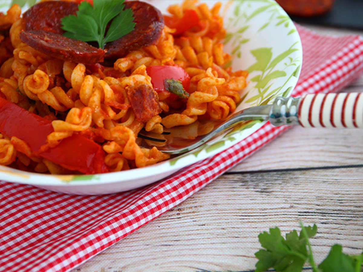 Fusilli con sugo di chorizo - foto 4