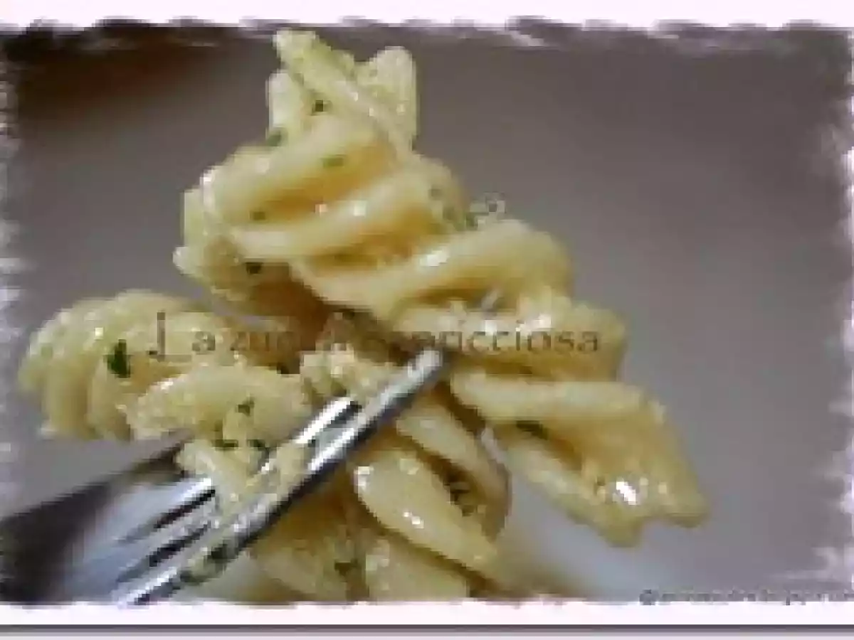 Fusilli freddi al pesto e crema di tonno - foto 2