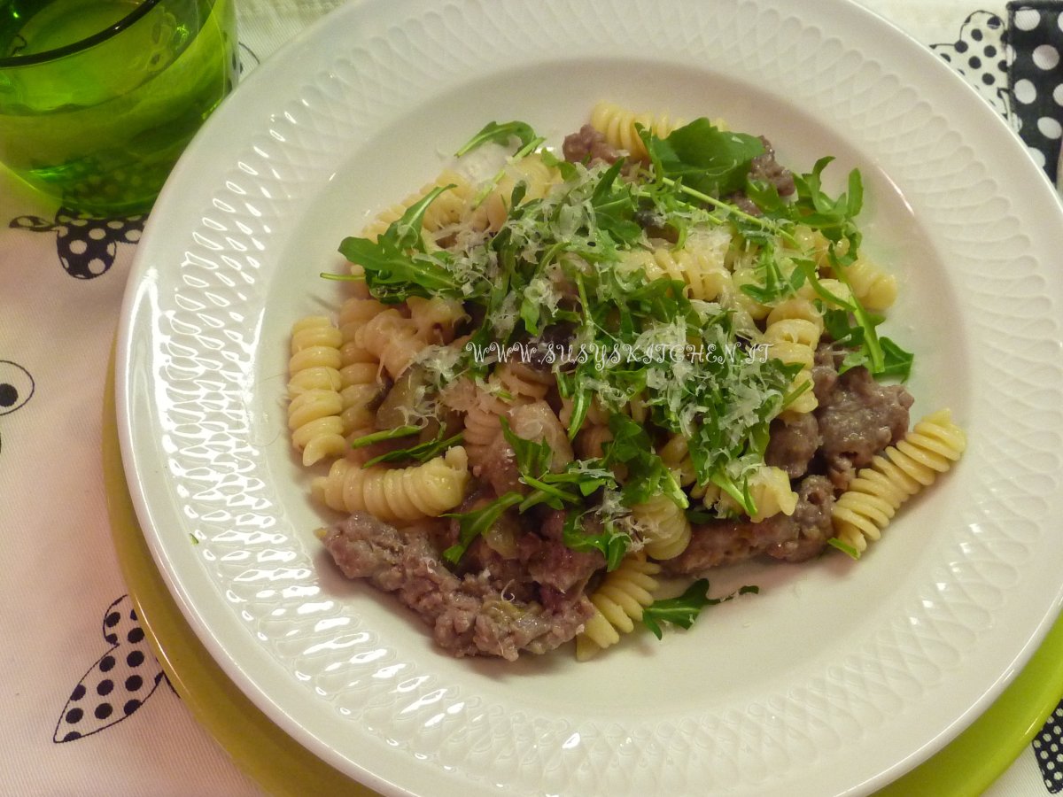 Fusilli melanzane salsiccia rucola - foto 2