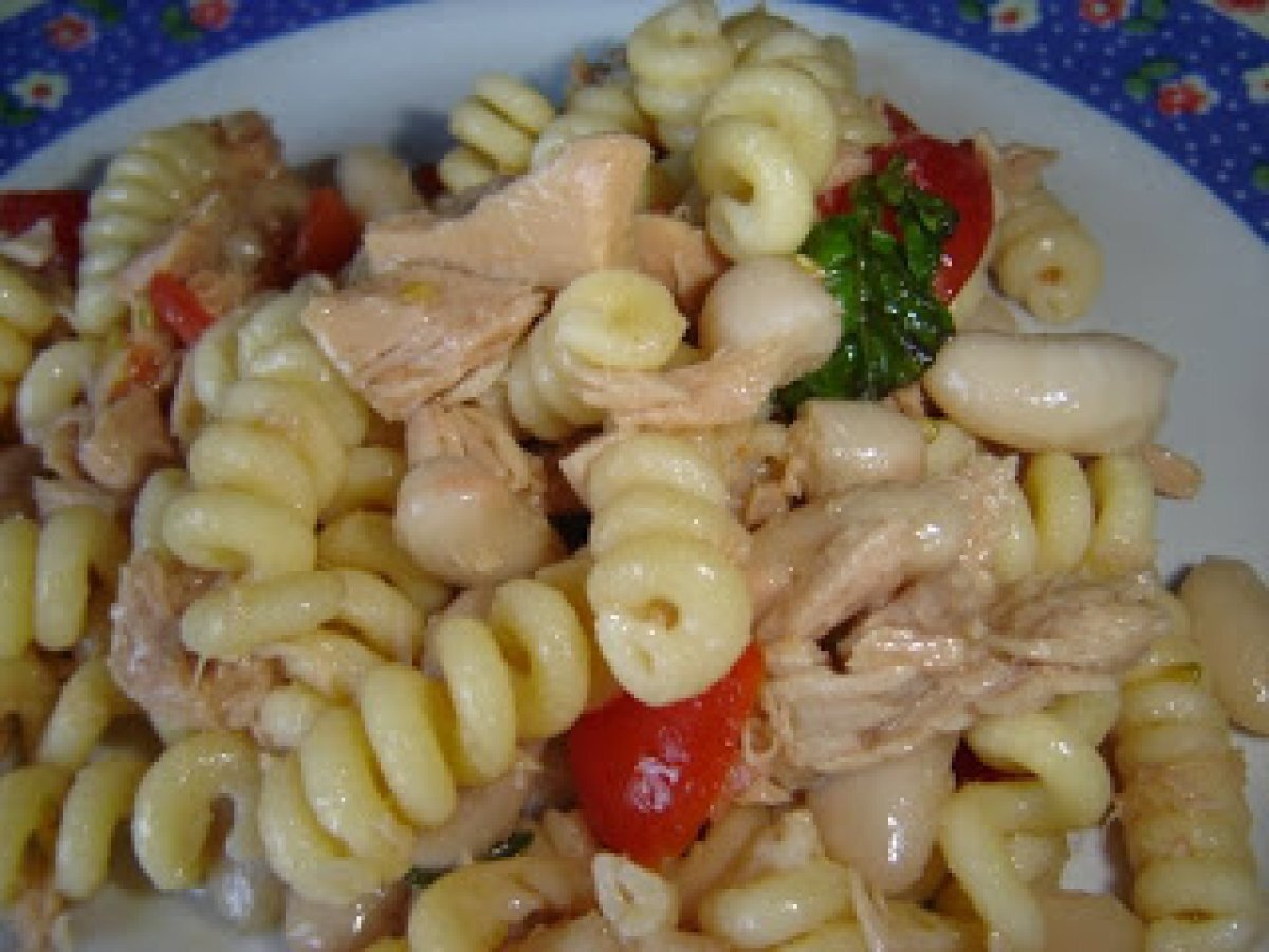 Fusilli tonno e cannellini