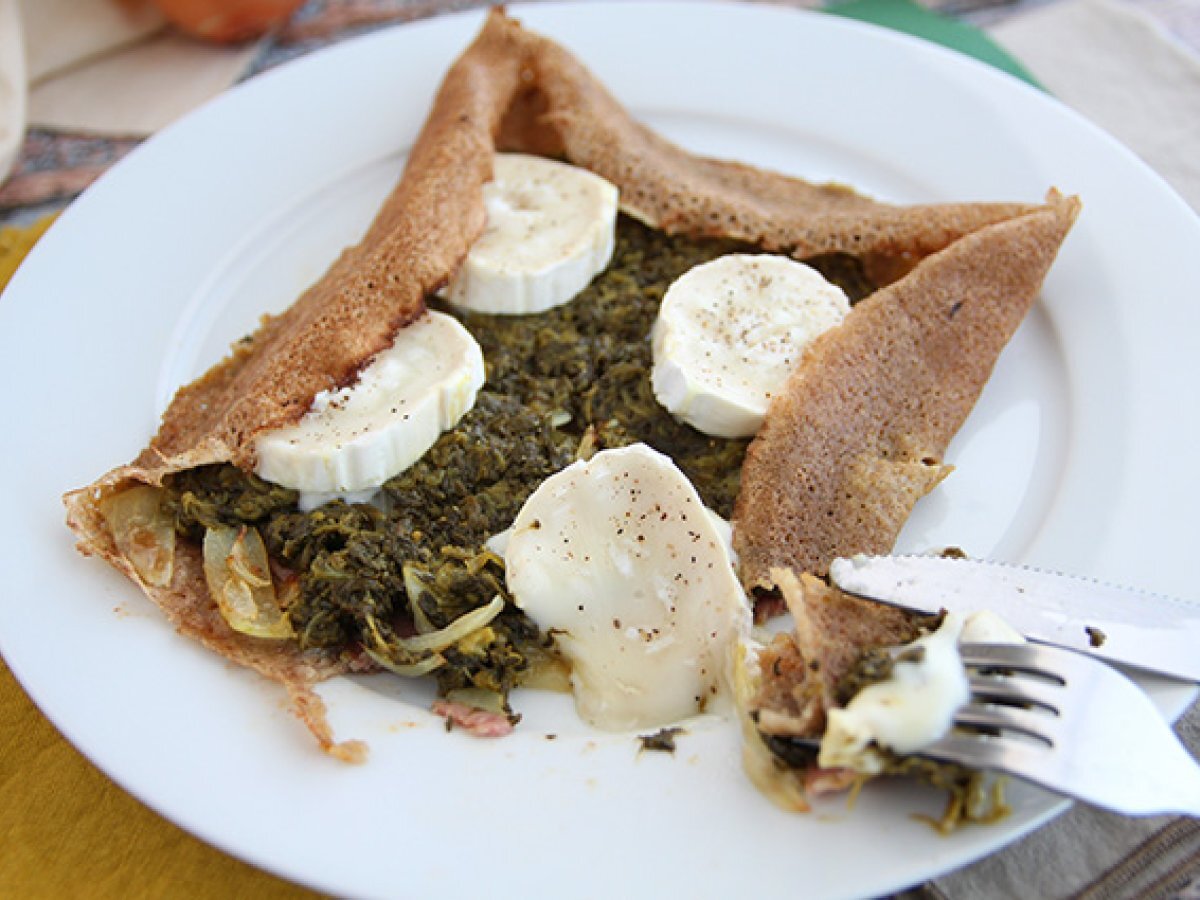 Galette con spinaci, prosciutto e formaggio caprino - foto 4