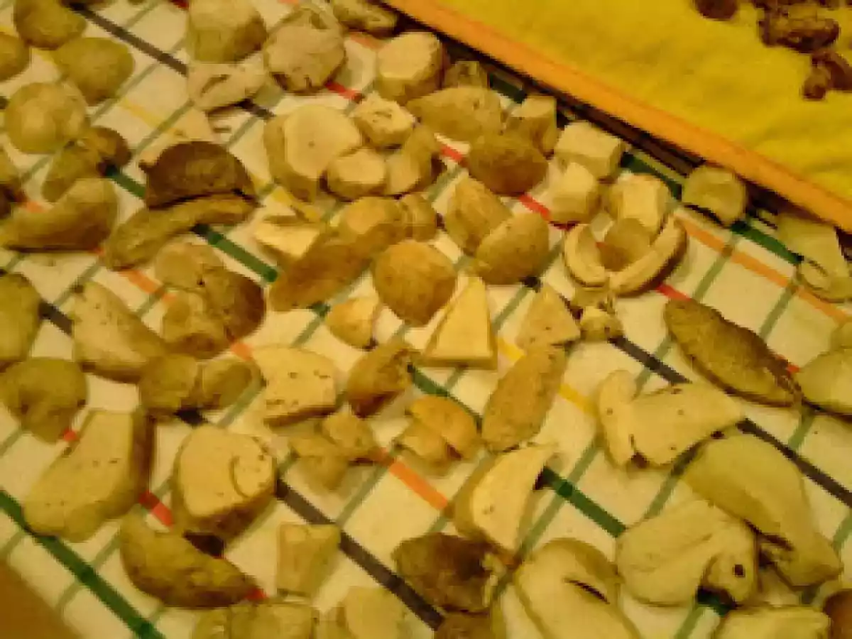 GALLETTI E PORCINI SOTT'OLIO E... - foto 7