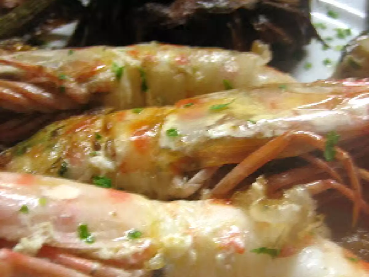 GAMBERI MAZZANCOLLE VESTITI CON RICCIOLI DI LARDO DI COLONNATA