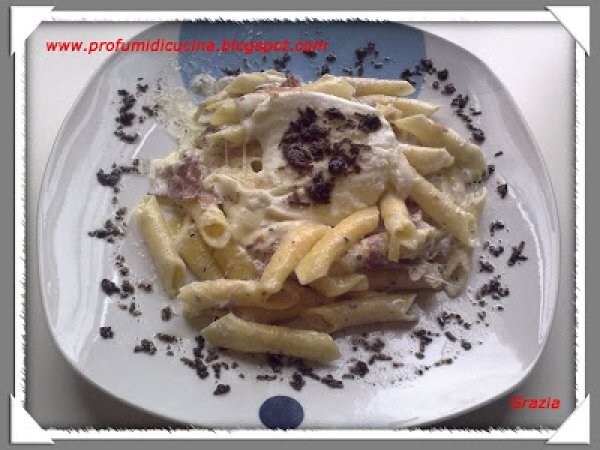 Garganelli al tartufo nero con provola affumicata di bufala