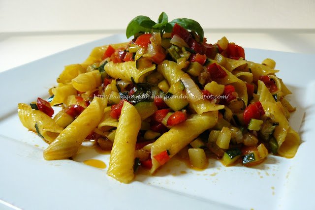 GARGANELLI CON RAGU' DI VERDURE, Ricetta Petitchef