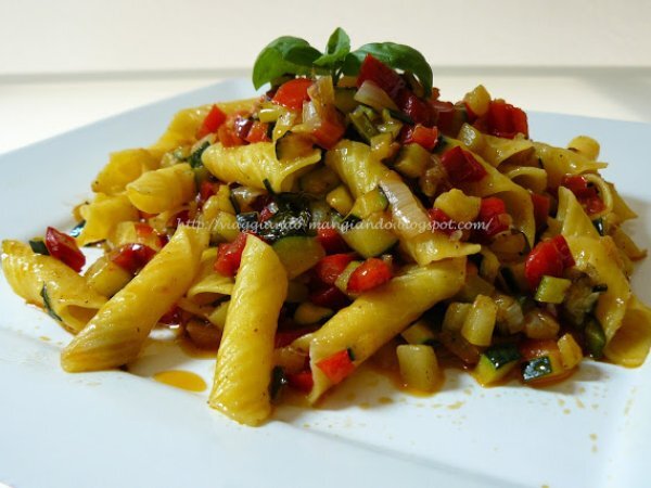 GARGANELLI CON RAGU' DI VERDURE