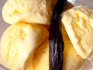 Gelato base alla vaniglia