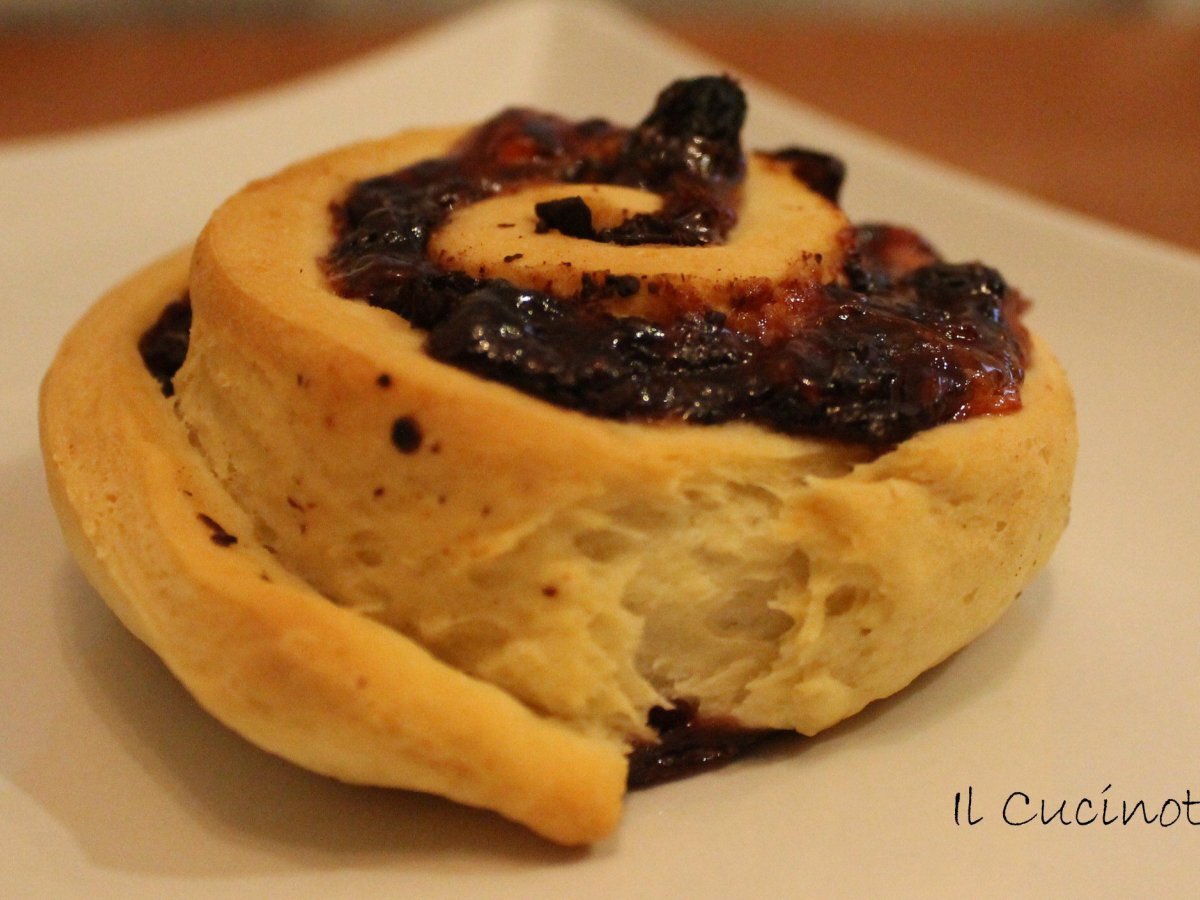 Girelle alla cannella e cioccolato