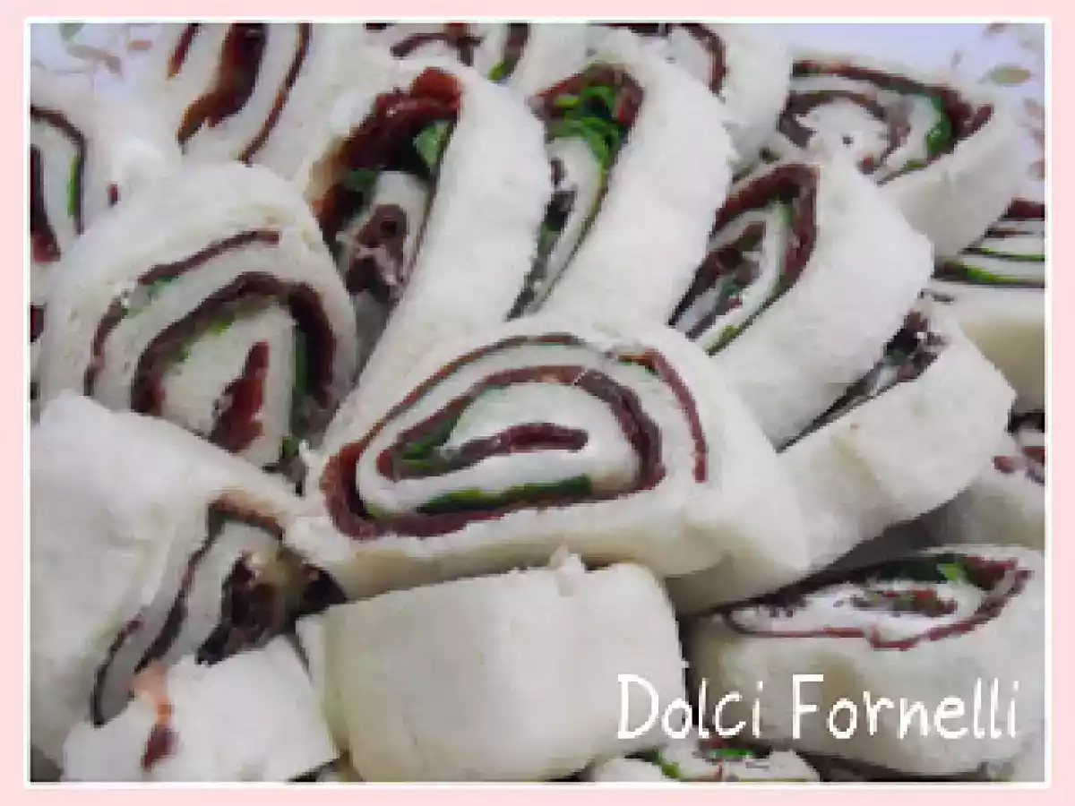 Girelle con bresaola e rucola - foto 3