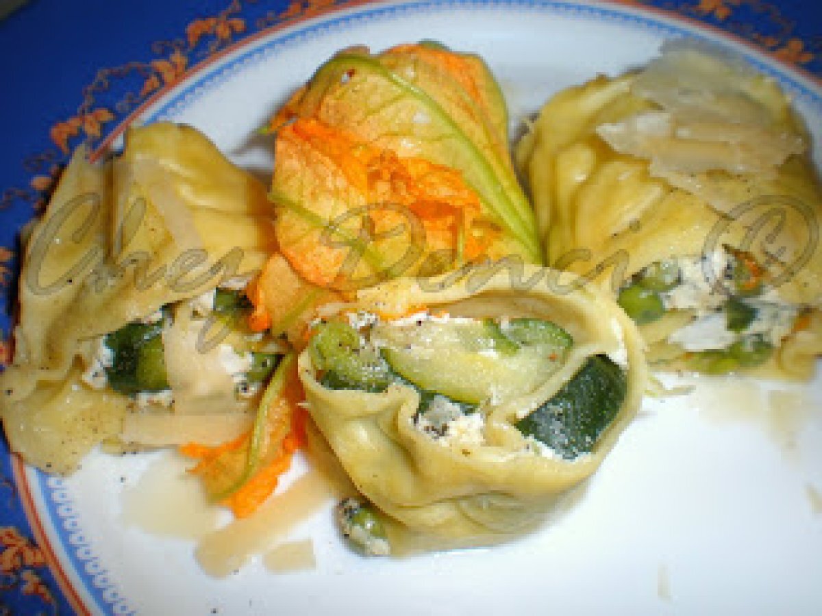 GIRELLE DI PASTA CON VERDURE