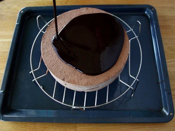 Glassa a specchio al cioccolato: la ricetta spiegata passo a passo!, foto 5