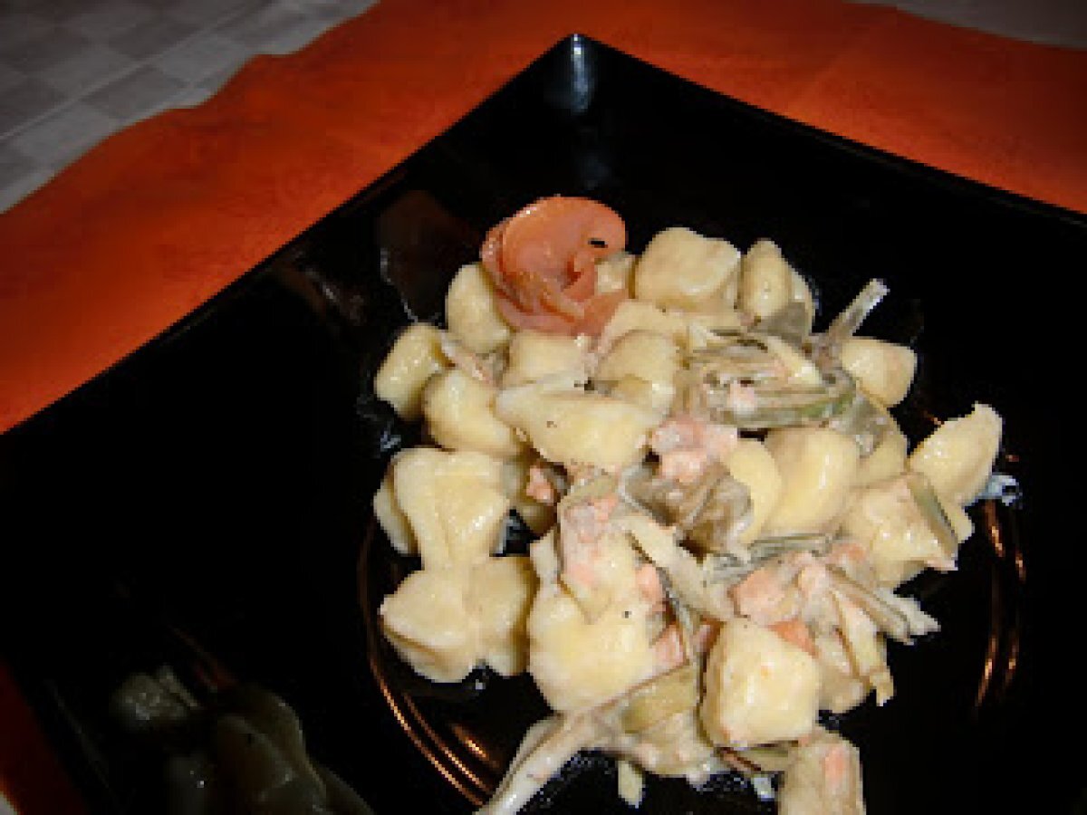 GNOCCHETTI AI CARCIOFI E SALMONE AFFUMICATO
