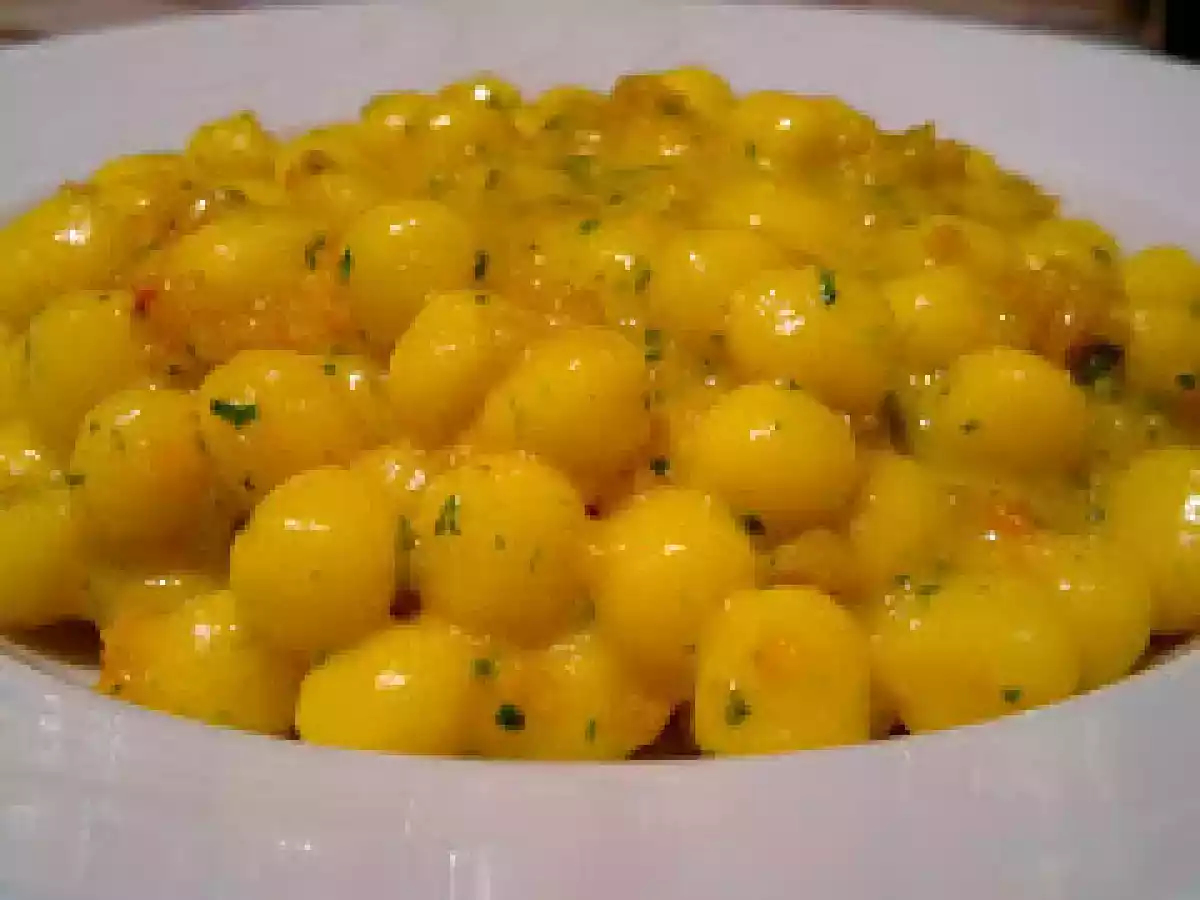Gnocchetti al ragù di gamberi allo zafferano
