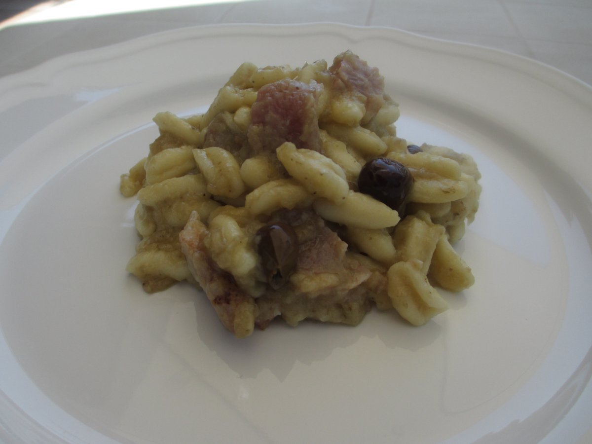 gnocchetti con tonno fresco marinato