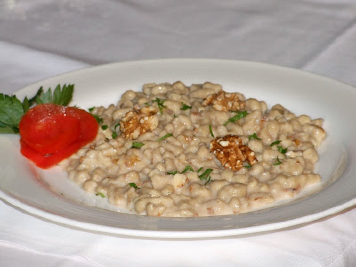 Gnocchetti di pane di segale con salsa alle noci - foto 2