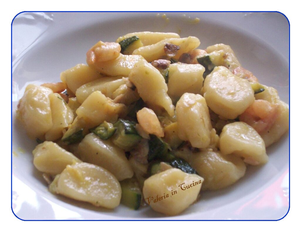 Gnocchetti di pasta con zucchine gamberetti e vongole Ricetta Petitchef