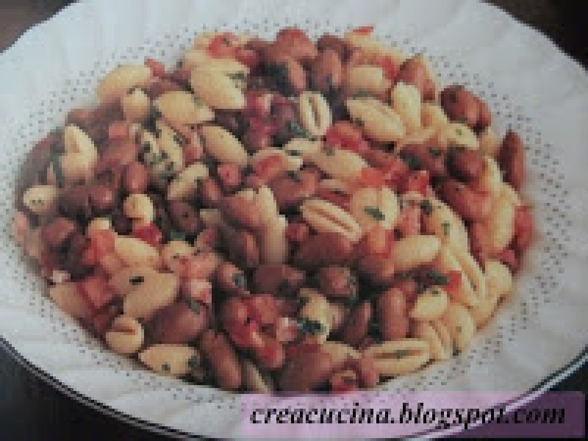 GNOCCHETTI SARDI CON BORLOTTI E PANCETTA AFFUMICATA