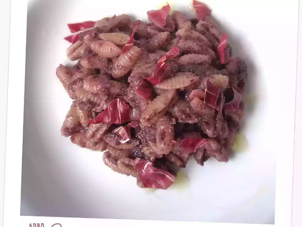 Gnocchetti sardi con crema al radicchio, noci e vino rosso - foto 2