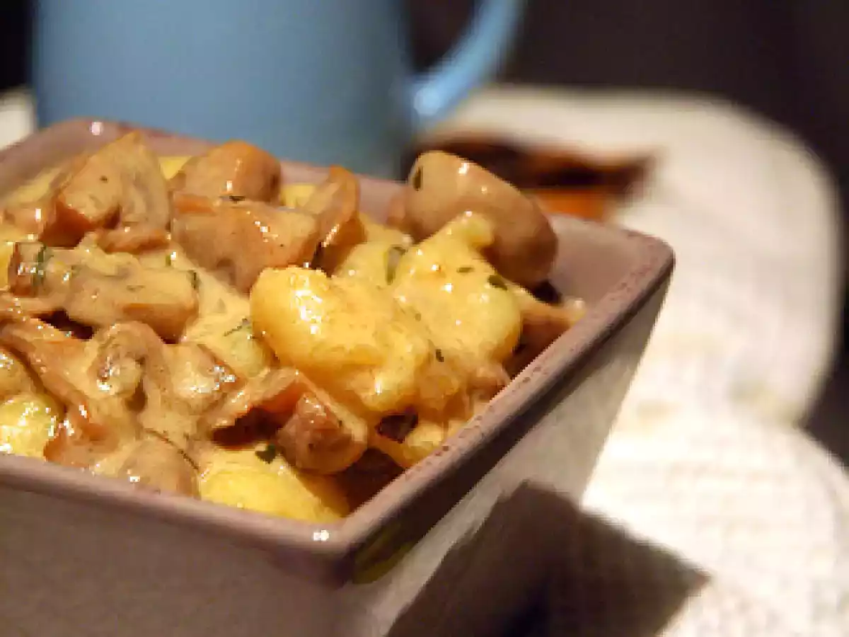 GNOCCHI AL MASCARPONE E FUNGHI CREMINI