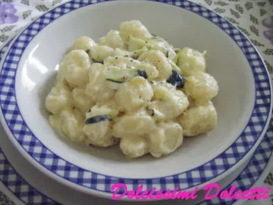 Gnocchi con crema di parmigiano e zucchine - foto 2