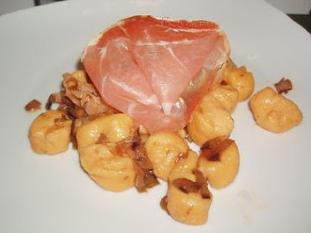Gnocchi con farina di zucca