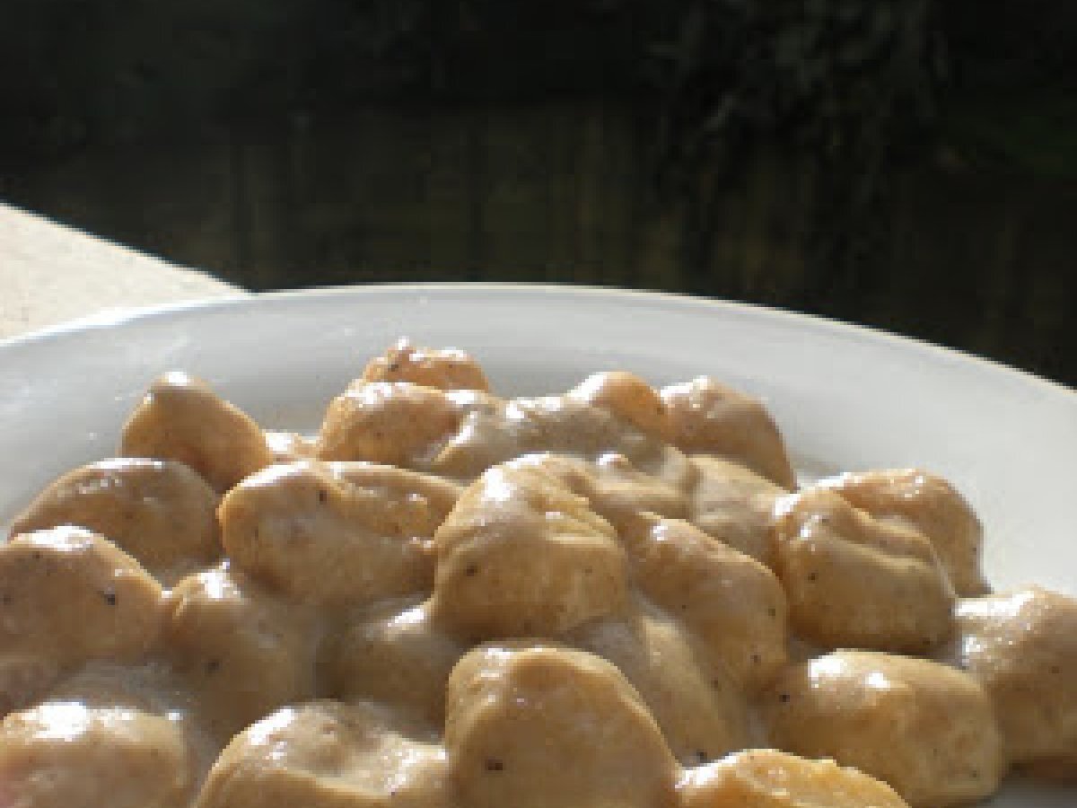 Gnocchi con Salsa alle Noci