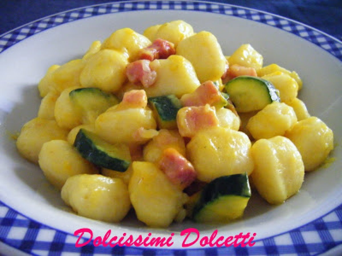 Gnocchi cremosi con zucchine e pancetta - foto 2