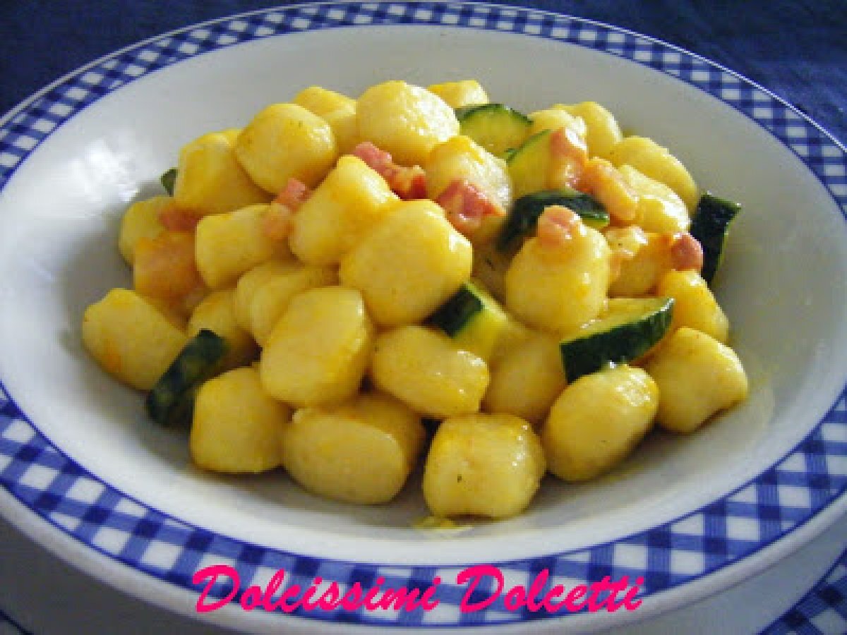 Gnocchi cremosi con zucchine e pancetta - foto 5