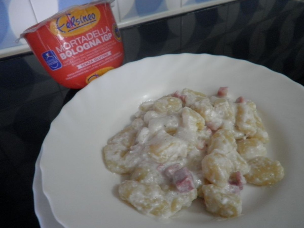 Gnocchi di patate con ricotta e La Blu di Felsineo Mortadella Bologna IGP - foto 4