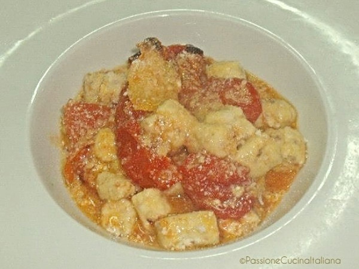 Gnocchi di ricotta con pomodorini