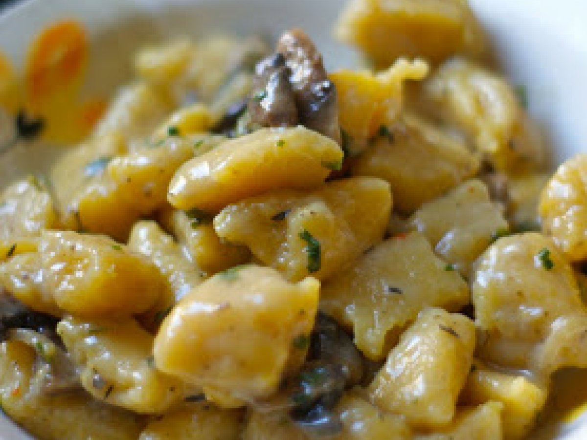 Gnocchi di zucca ai funghi