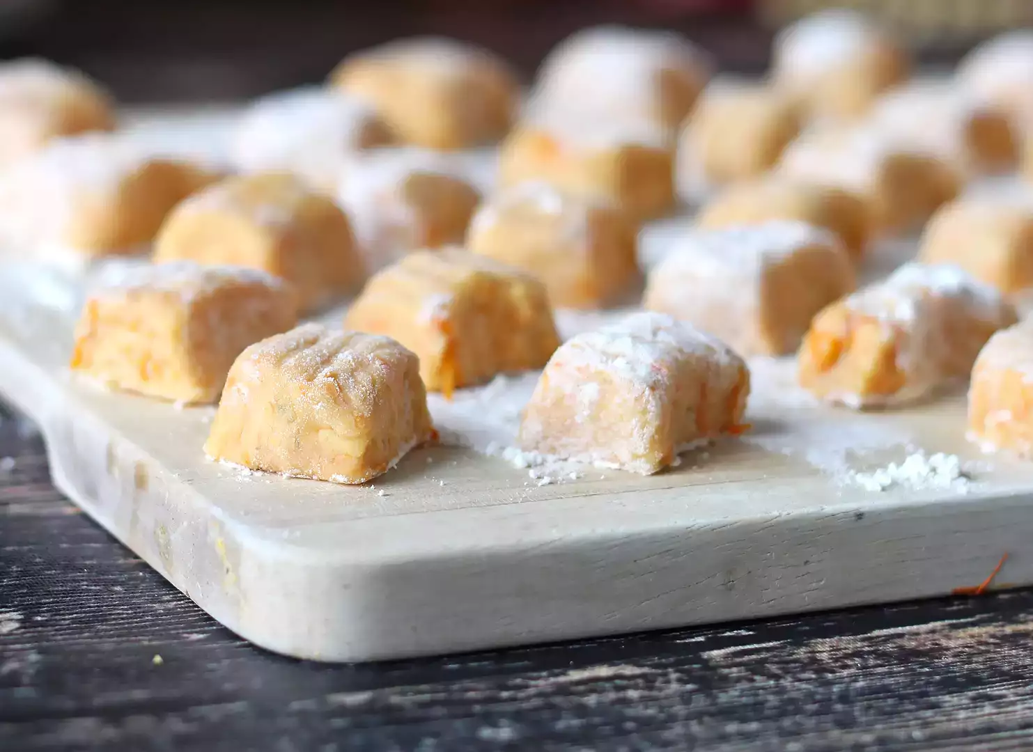 Gnocchi di zucca fatti in casa: morbidi, delicati e perfetti per l'autunno!