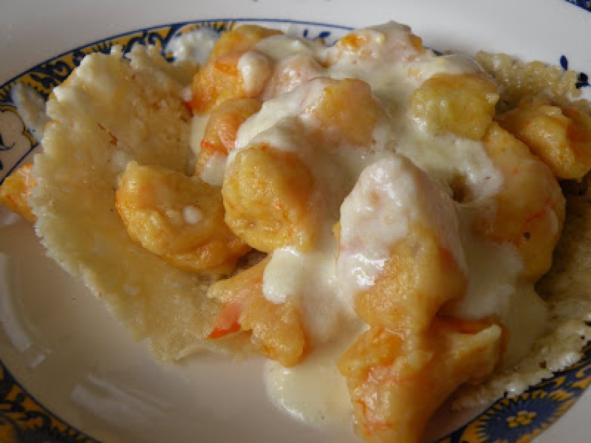 Gnocchi di zucca in cialda con fonduta di montasio DOP