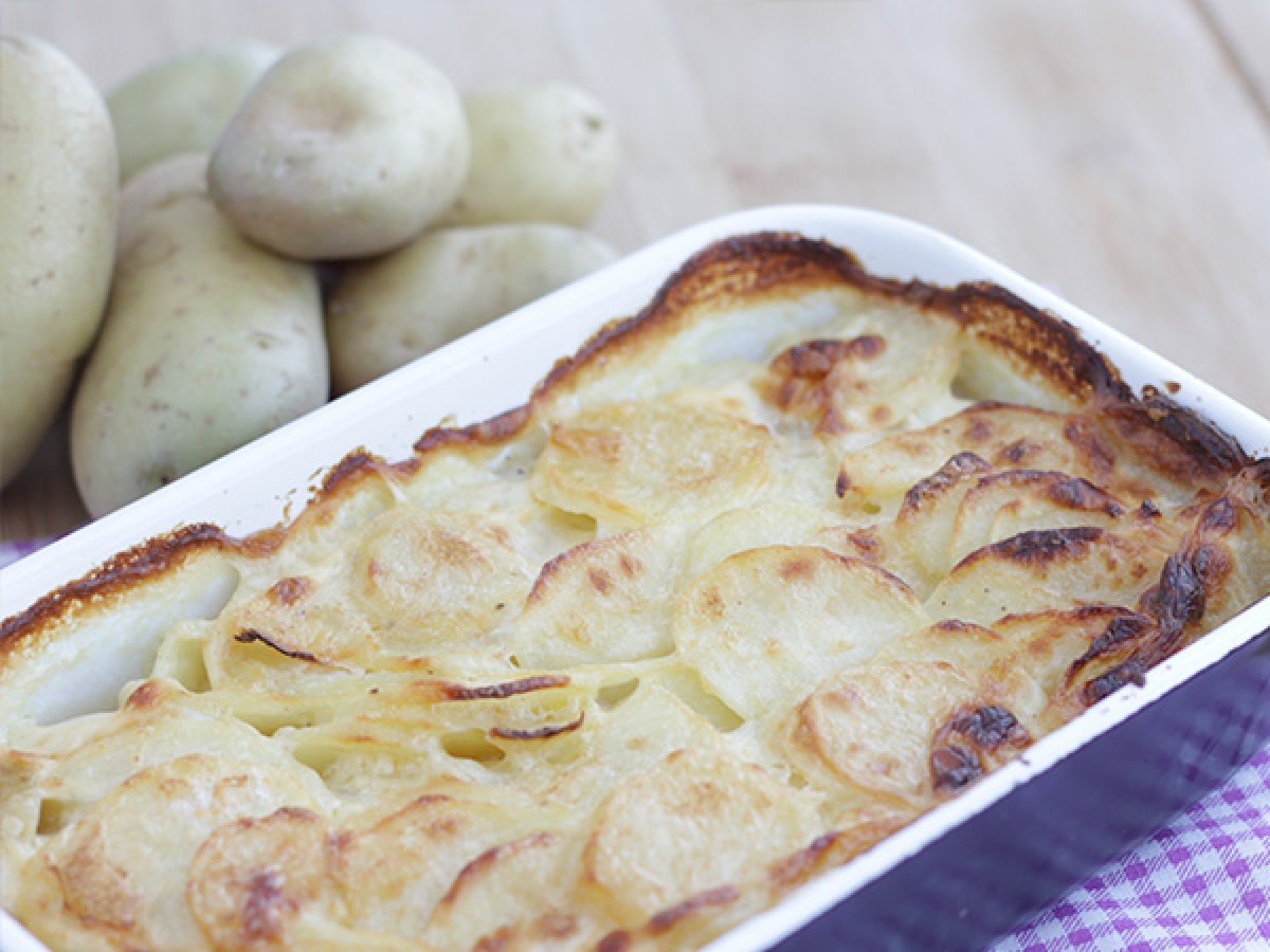 Gratin dauphinois, il piatto unico gustoso e facile da preparare - foto 3