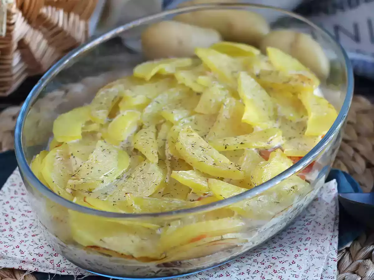 Gratin di patate e salmone affumicato