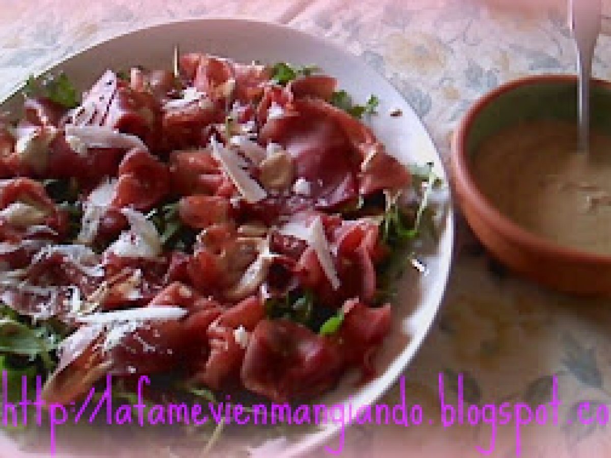 Grazie tesoro e culatello con rucola e salsa.